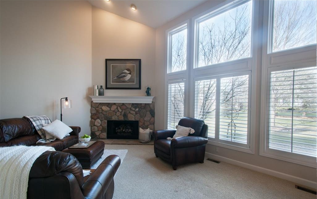 47320 Autumn Park Crt, Novi, MI 48374